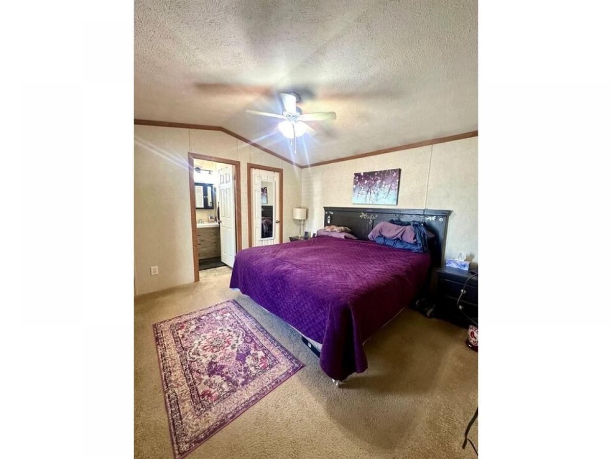 Picture of Home For Sale in Keene, New Hampshire, United States