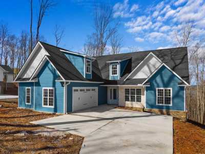 Home For Sale in Talbott, Tennessee