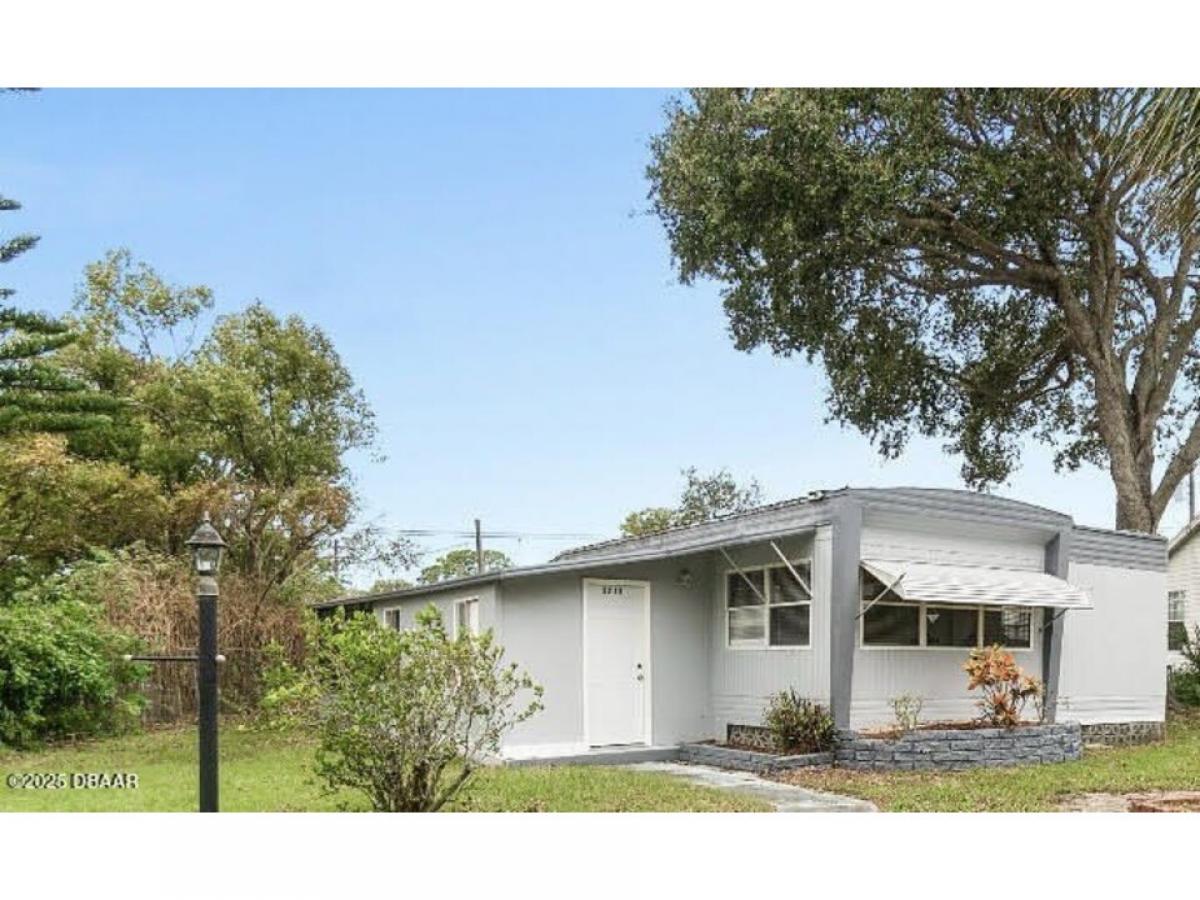 Picture of Home For Sale in Port Orange, Florida, United States
