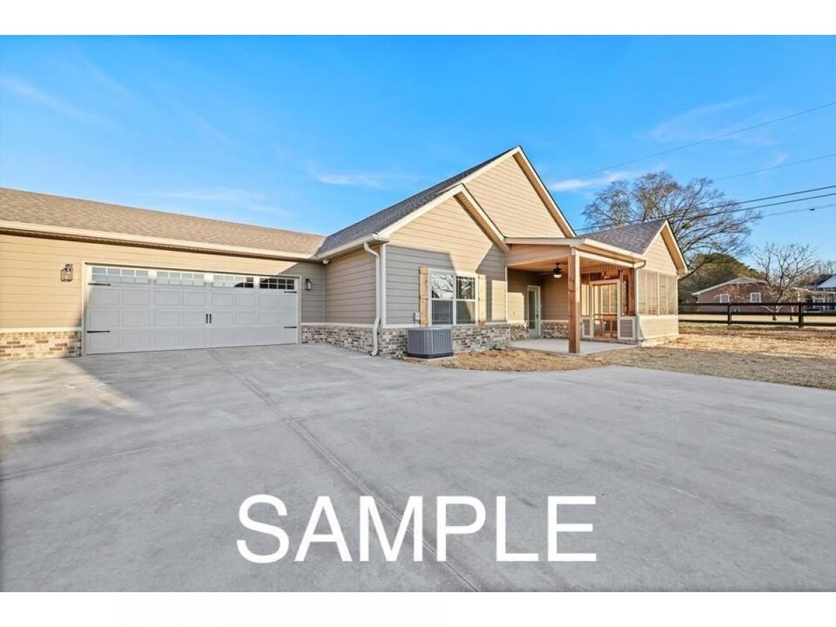 Picture of Home For Sale in Chatsworth, Georgia, United States