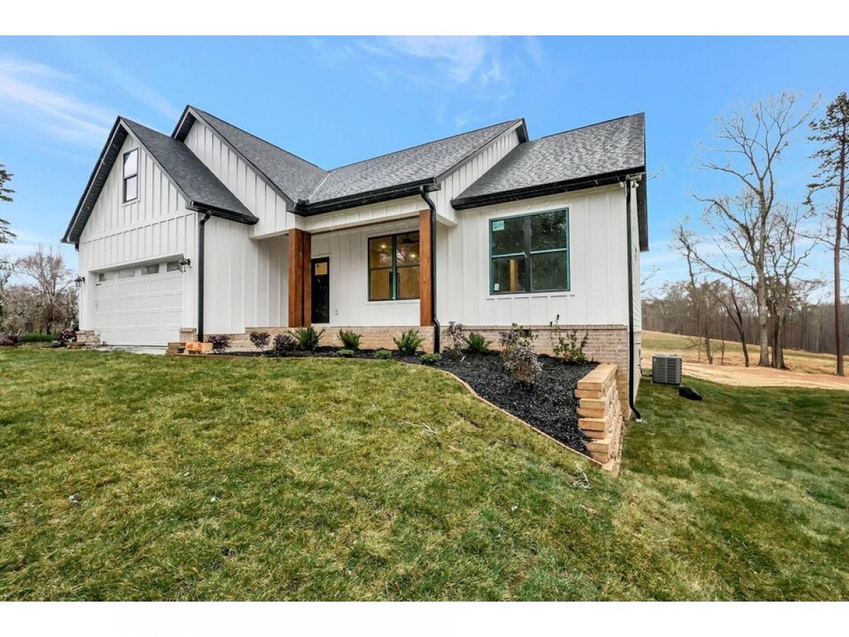 Picture of Home For Sale in Georgetown, Tennessee, United States