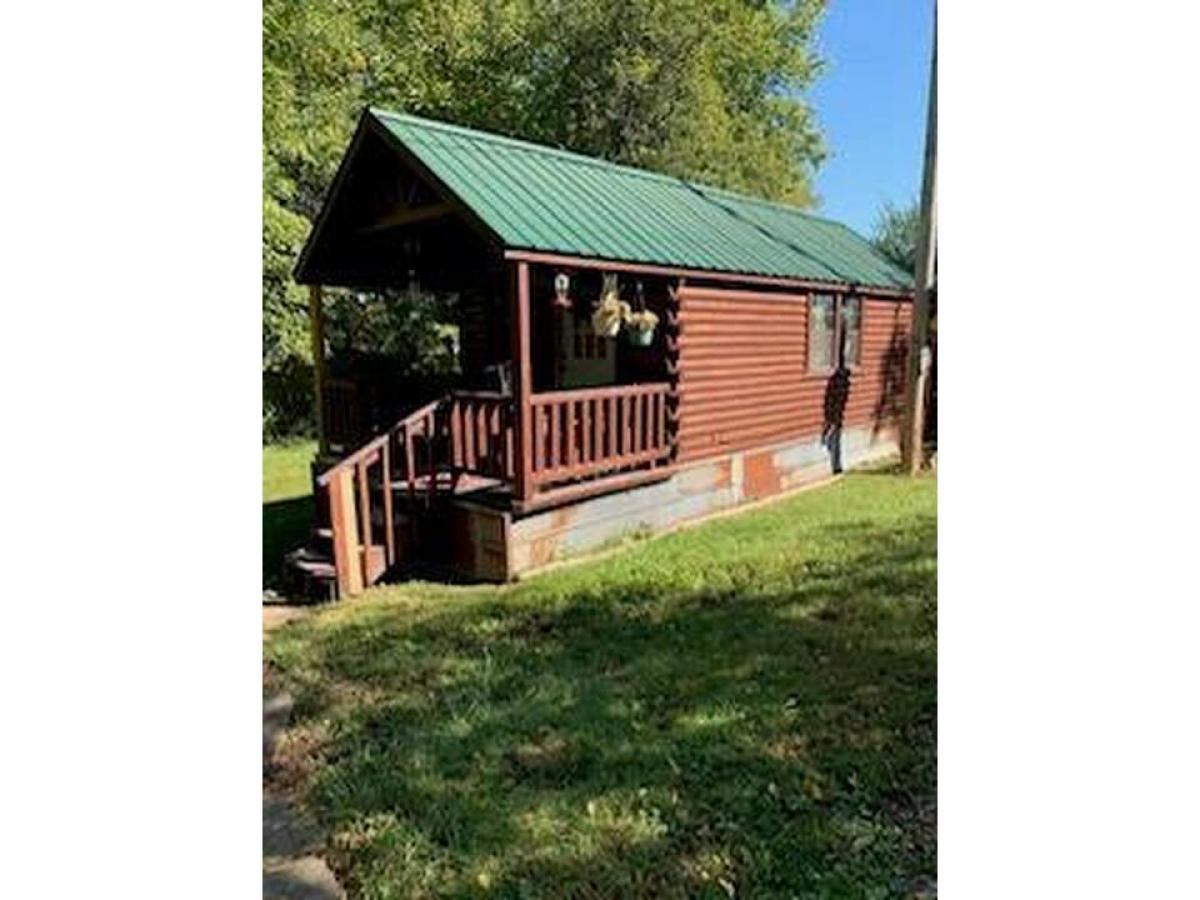 Picture of Multi-Family Home For Sale in Cookeville, Tennessee, United States