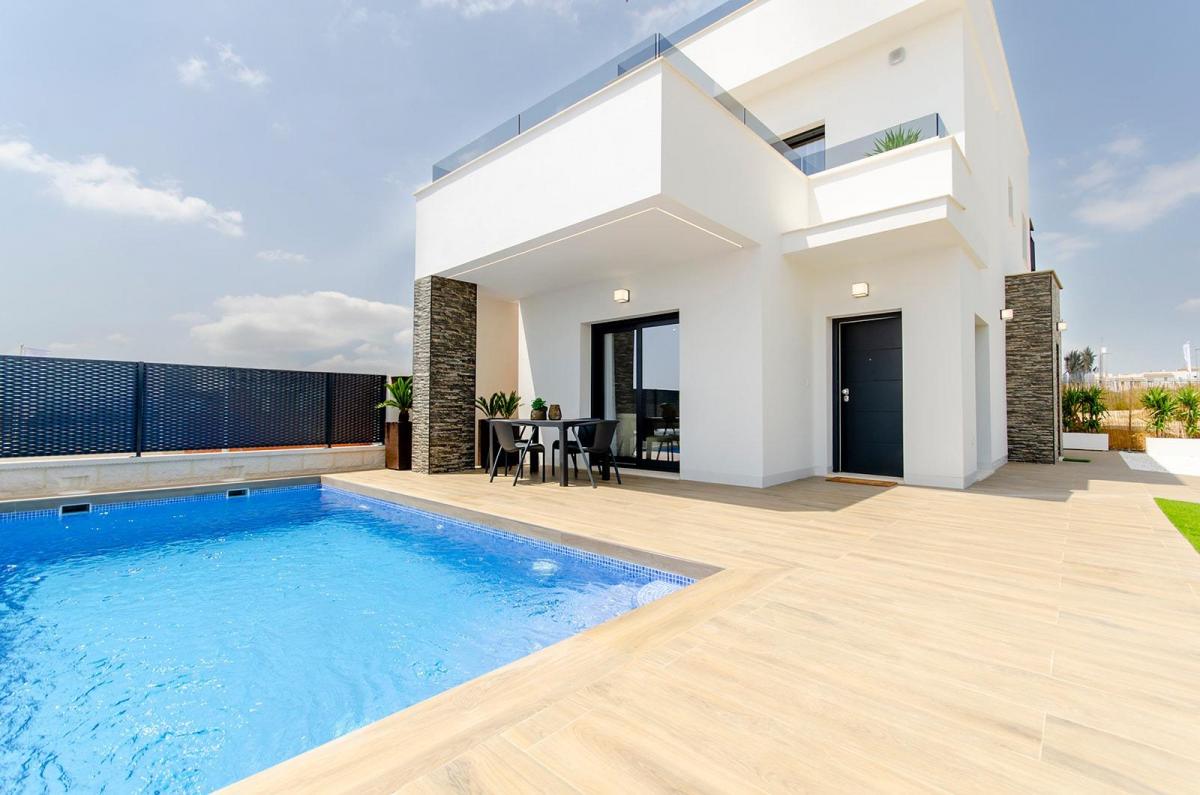 Picture of Villa For Sale in Vistabella Golf, Alicante, Spain
