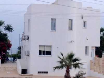 Villa For Sale in Chloraka, Cyprus