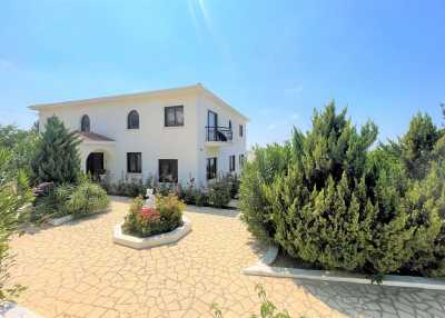 Villa For Sale in Tala, Cyprus