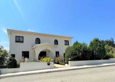 Villa For Sale in Tala, Cyprus