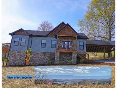 Home For Sale in Kodak, Tennessee