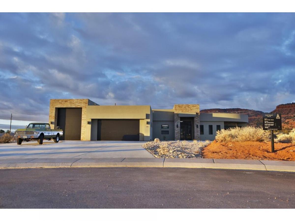 Picture of Home For Sale in Kanab, Utah, United States