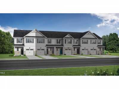 Home For Sale in Fuquay Varina, North Carolina