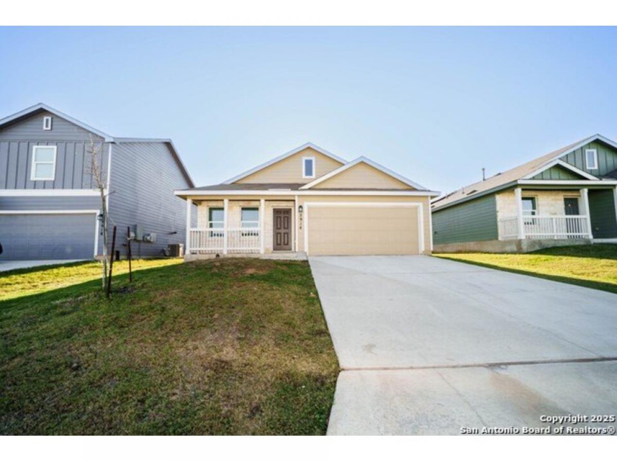 Picture of Home For Sale in New Braunfels, Texas, United States