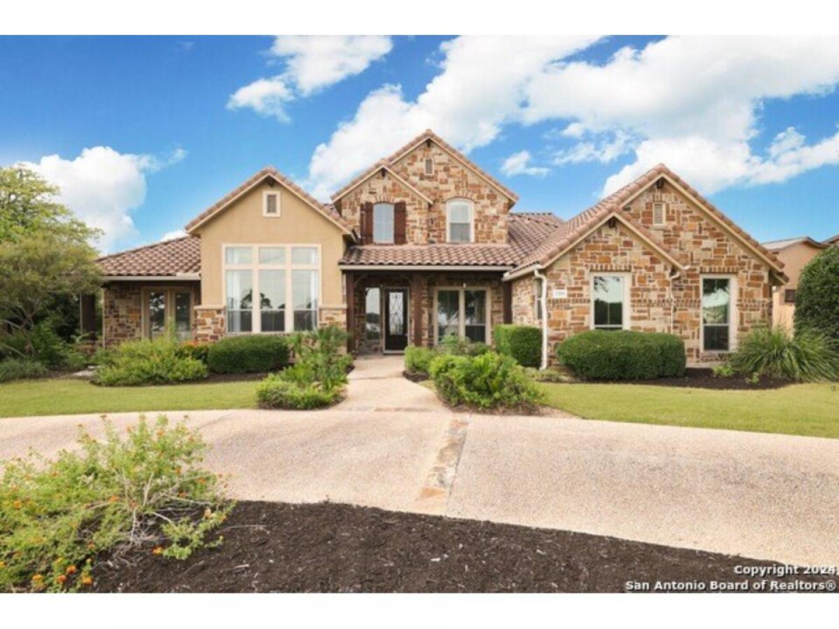 Picture of Home For Sale in New Braunfels, Texas, United States