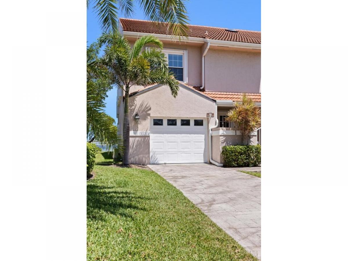 Picture of Home For Sale in Hypoluxo, Florida, United States