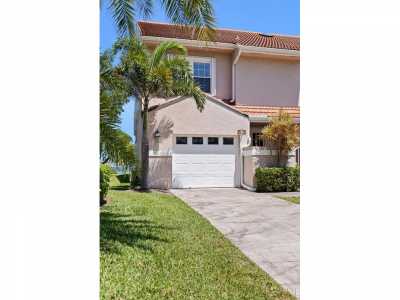 Home For Sale in Hypoluxo, Florida