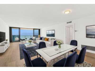 Home For Sale in Tequesta, Florida