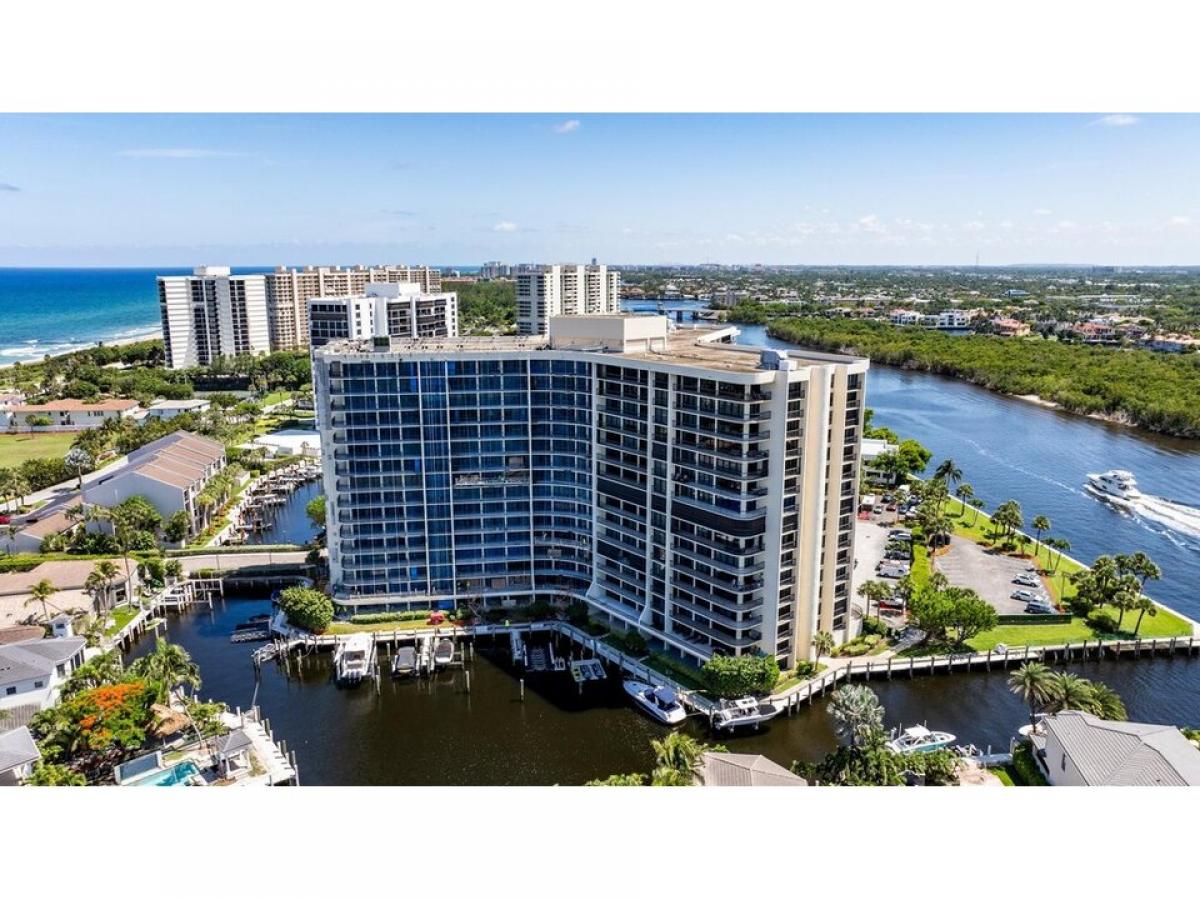 Picture of Home For Sale in Highland Beach, Florida, United States