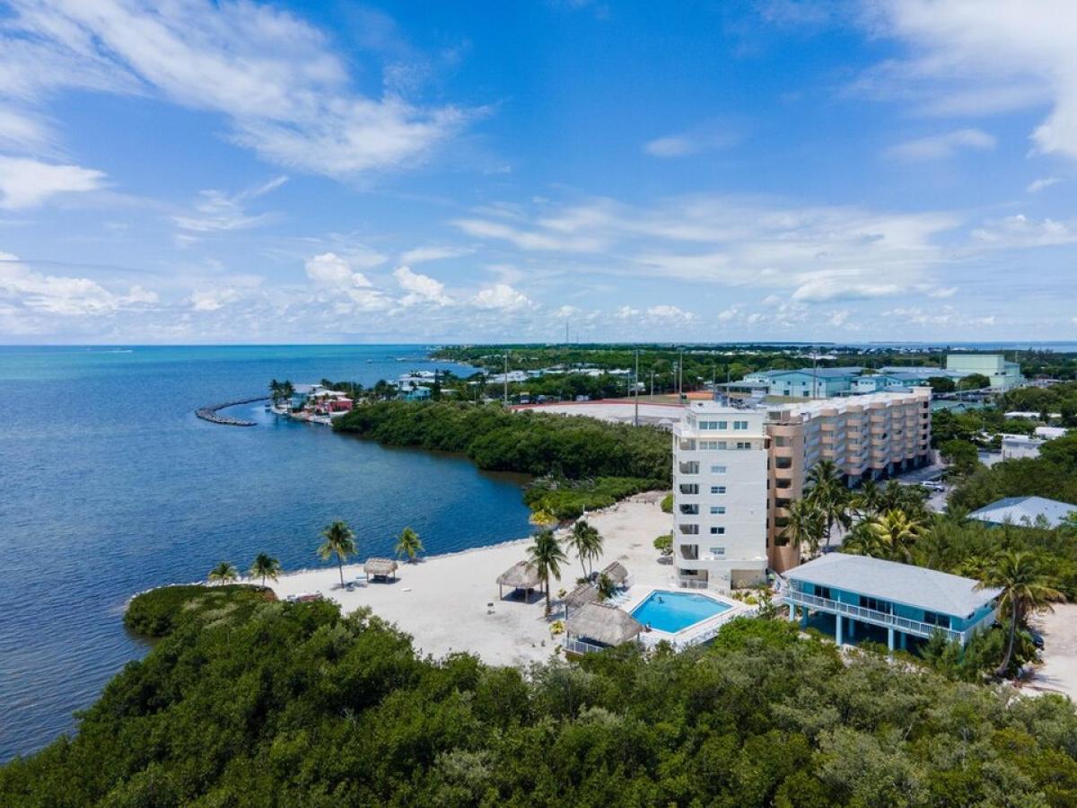 Picture of Home For Sale in Tavernier, Florida, United States