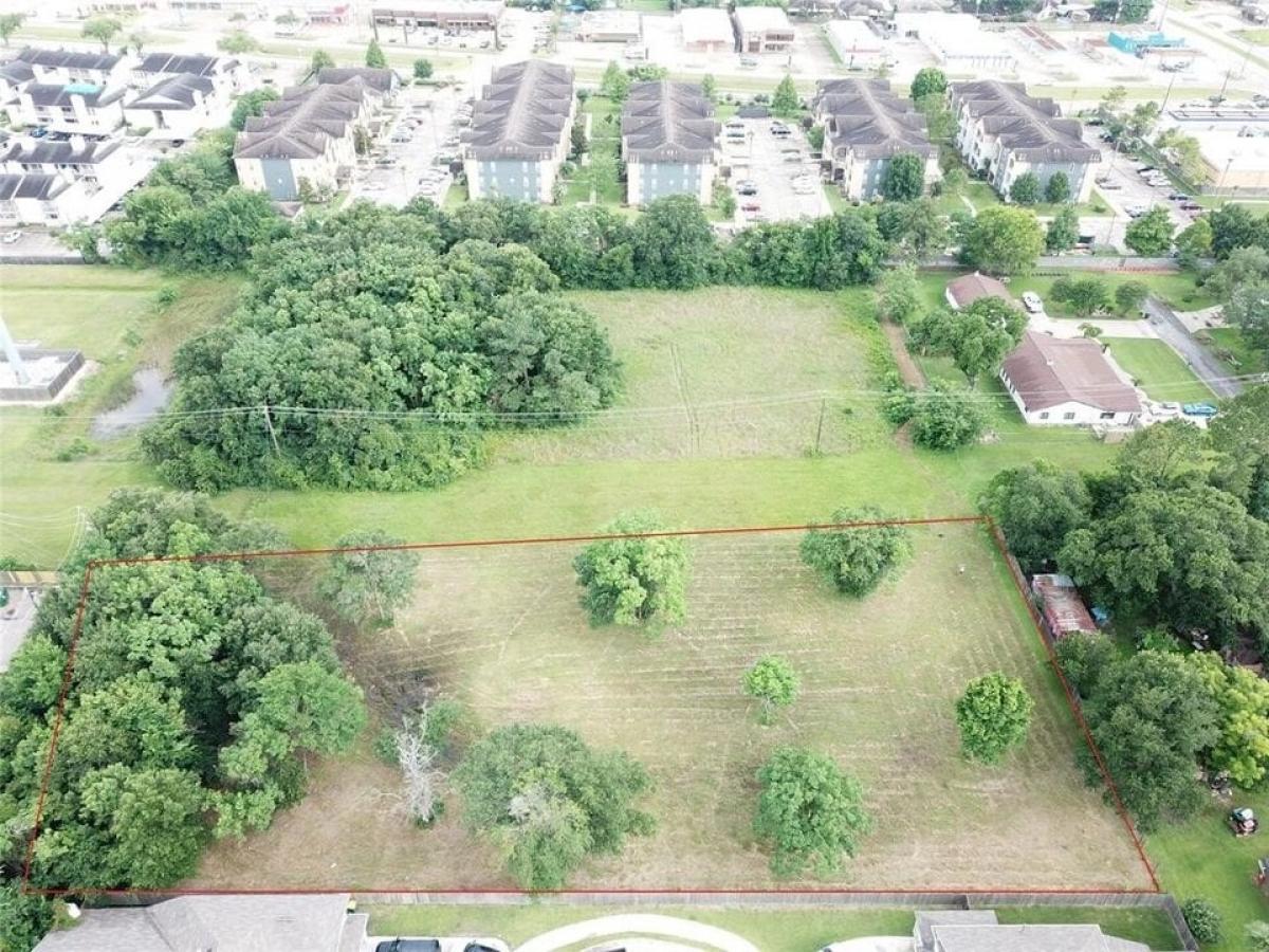 Picture of Residential Land For Sale in Pasadena, Texas, United States