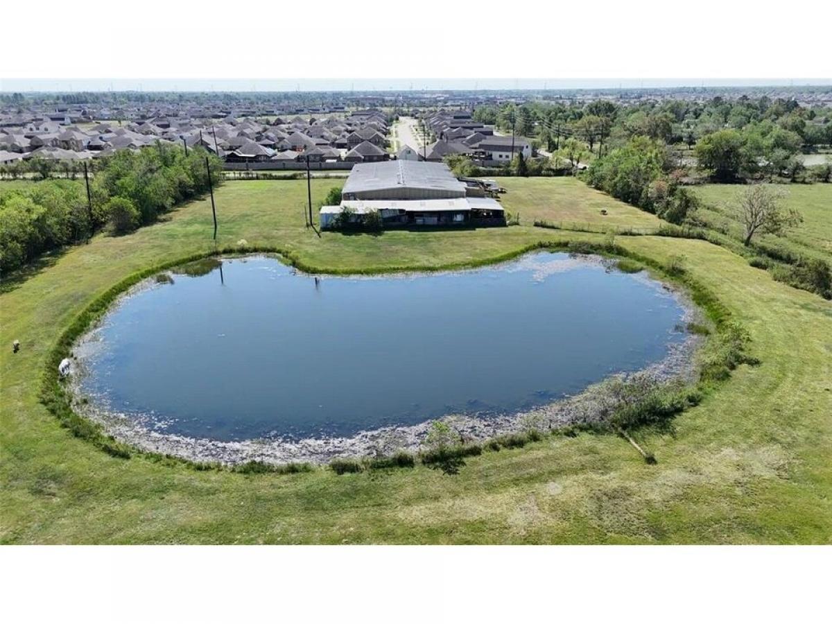 Picture of Residential Land For Sale in Manvel, Texas, United States