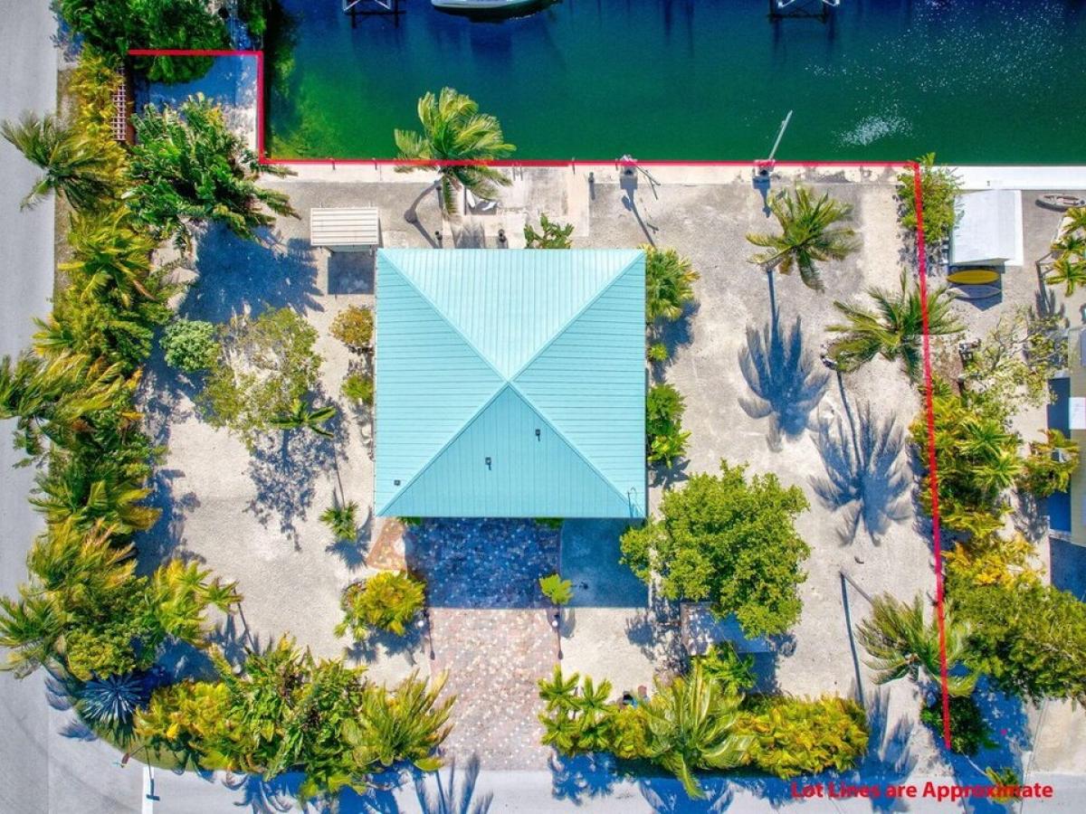 Picture of Home For Sale in Big Pine, Florida, United States