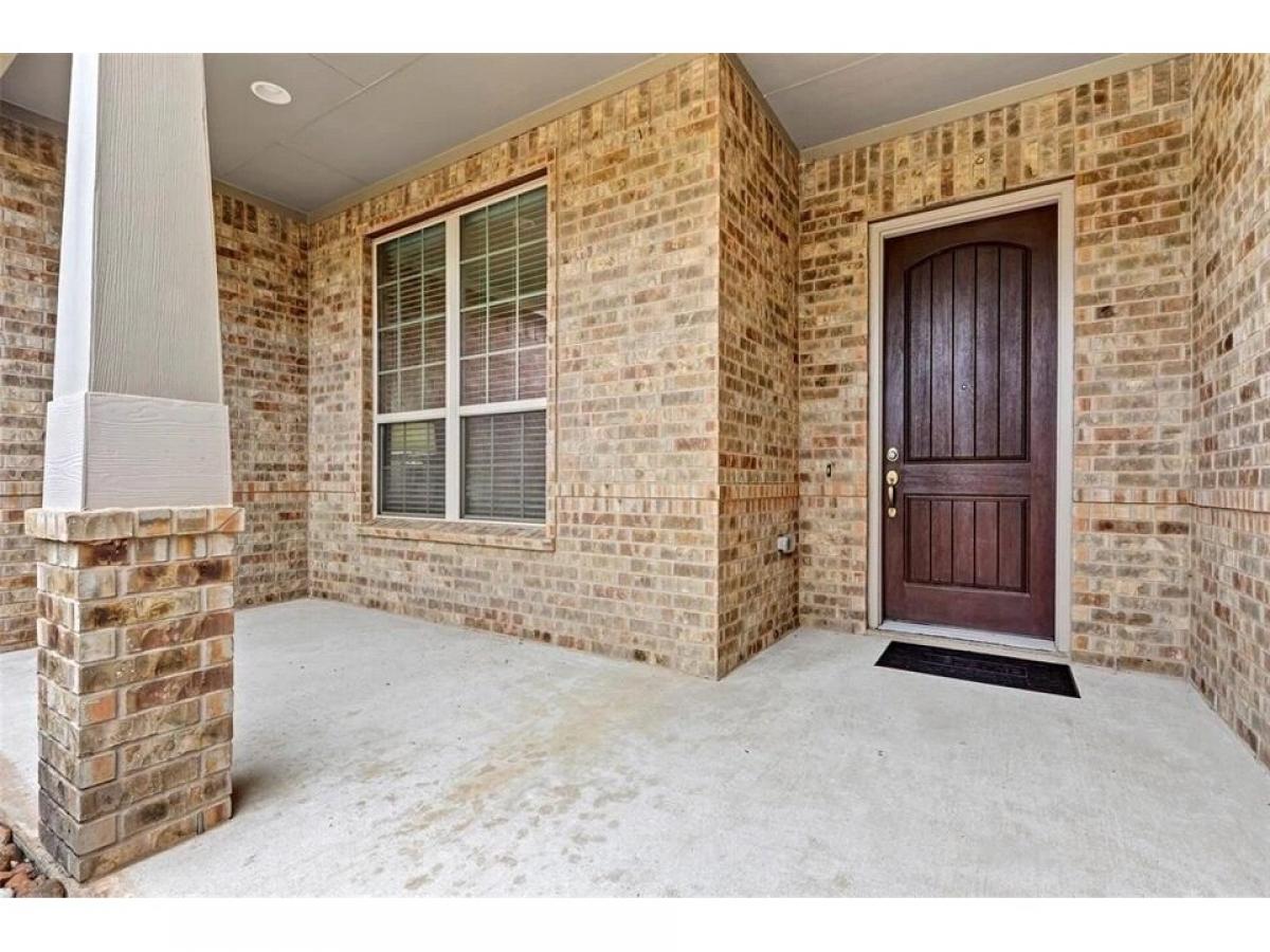 Picture of Home For Sale in Spring, Texas, United States