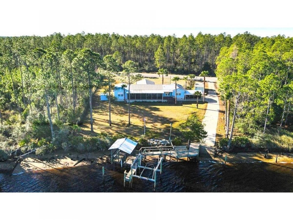 Picture of Home For Sale in Carrabelle, Florida, United States