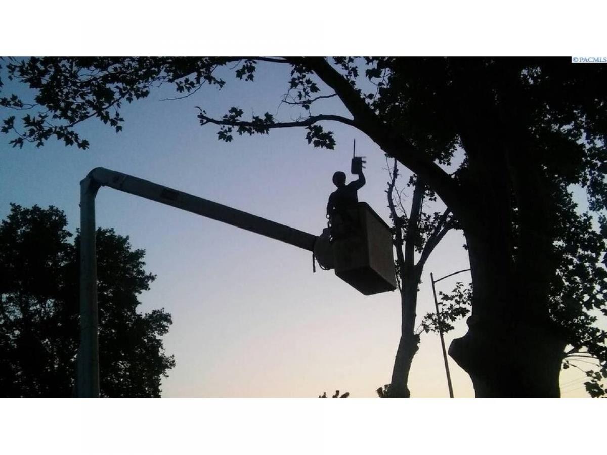 Picture of Home For Sale in Prosser, Washington, United States