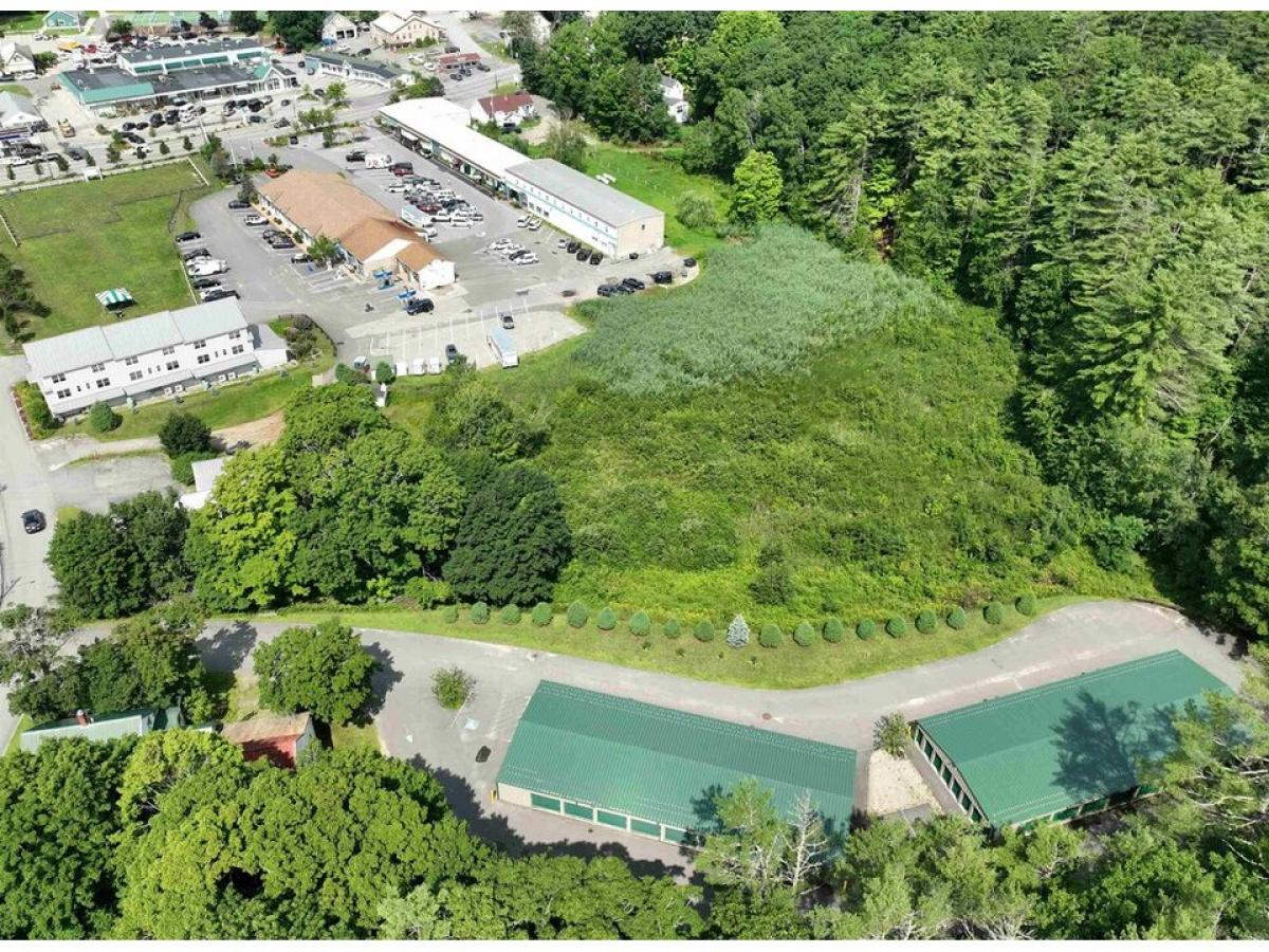 Picture of Home For Sale in Wolfeboro, New Hampshire, United States