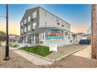 Home For Sale in Seaside Heights, New Jersey