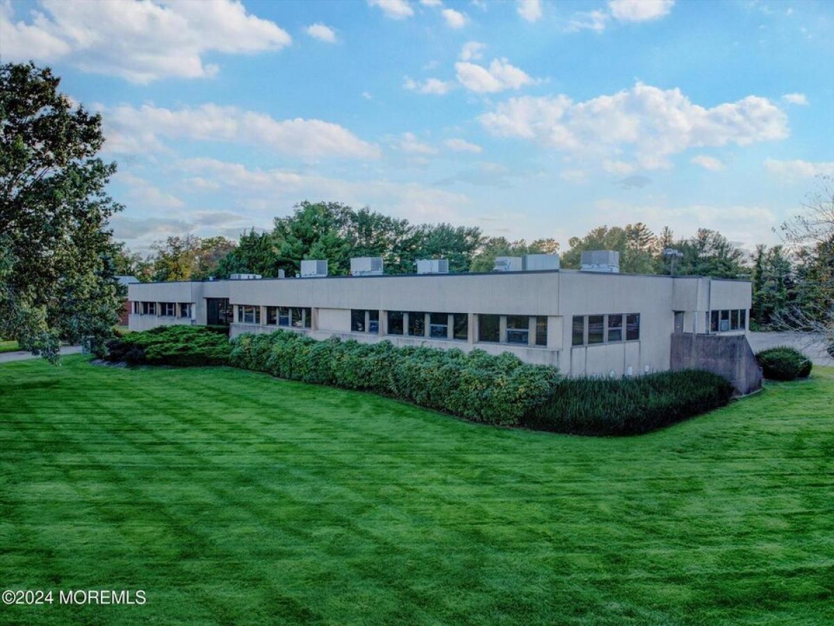 Picture of Home For Sale in Toms River, New Jersey, United States