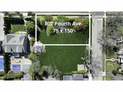 Home For Sale in Sea Girt, New Jersey