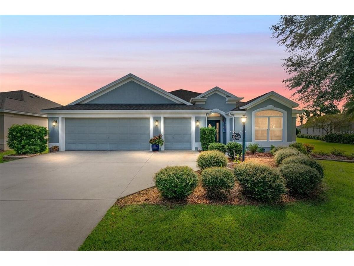 Picture of Home For Sale in The Villages, Florida, United States