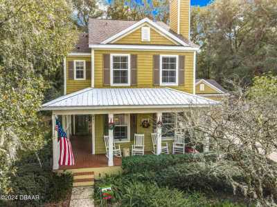Home For Sale in Lake Helen, Florida