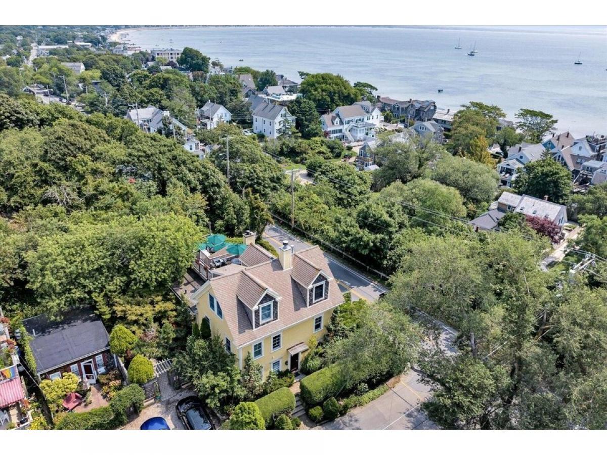 Picture of Home For Sale in Provincetown, Massachusetts, United States