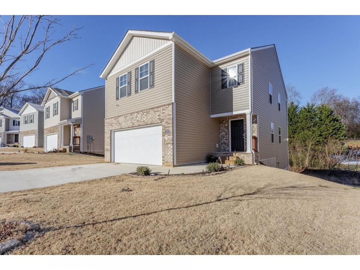 Picture of Home For Sale in Cleveland, Tennessee, United States