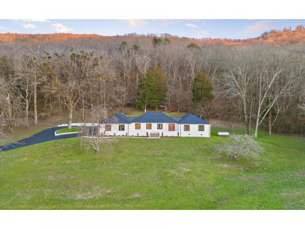 Picture of Home For Sale in Bryant, Alabama, United States