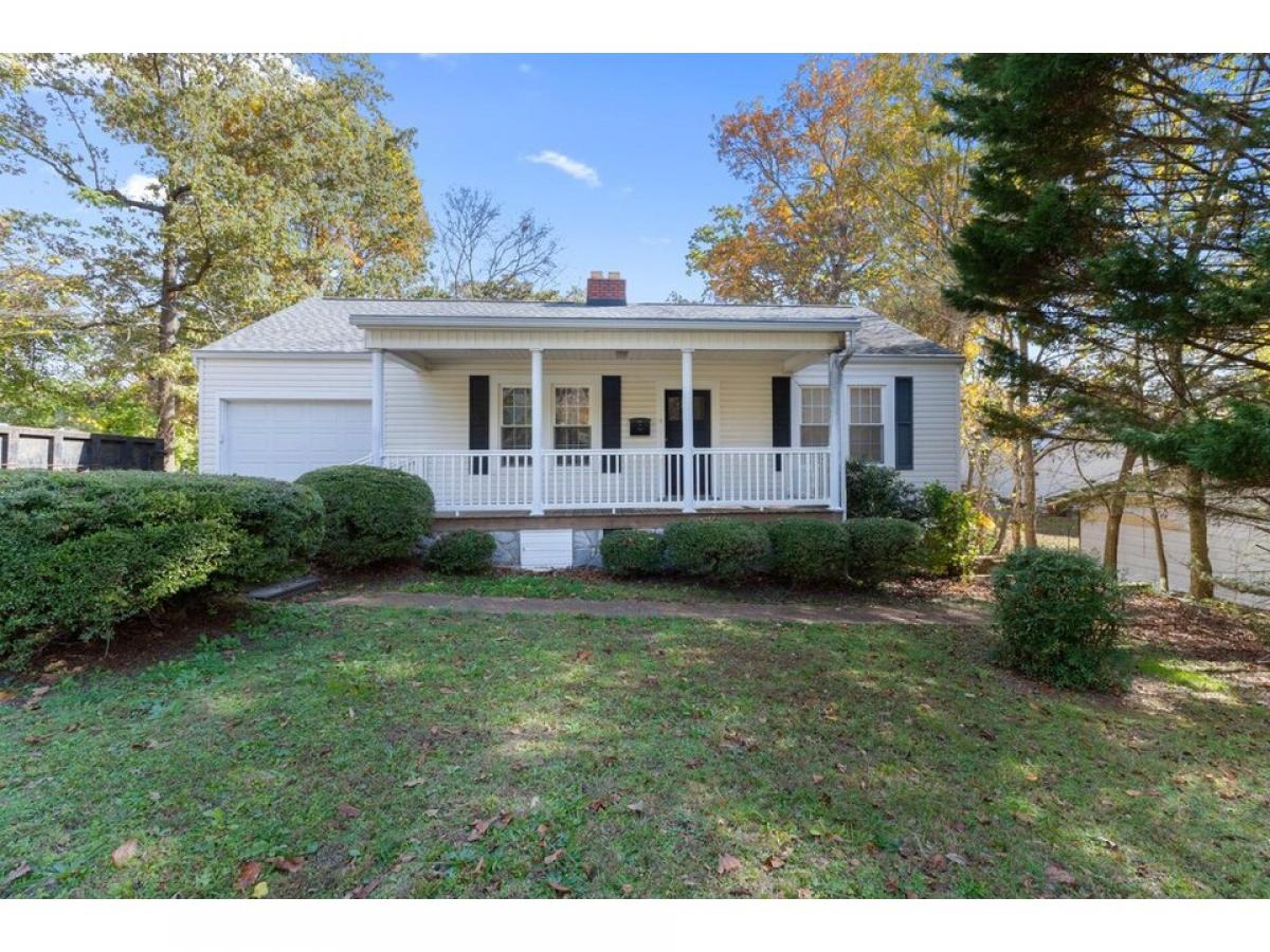 Picture of Home For Sale in Rossville, Georgia, United States