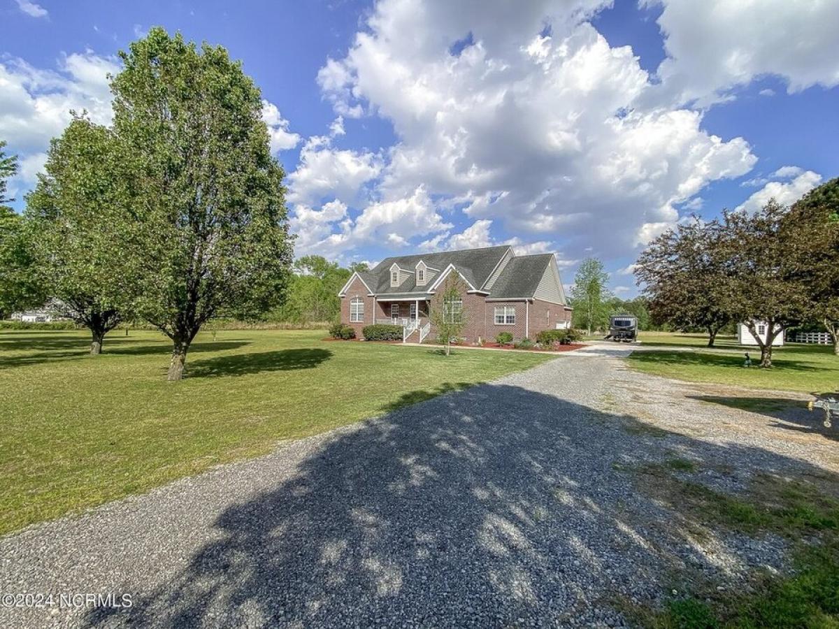 Picture of Home For Sale in Tyner, North Carolina, United States