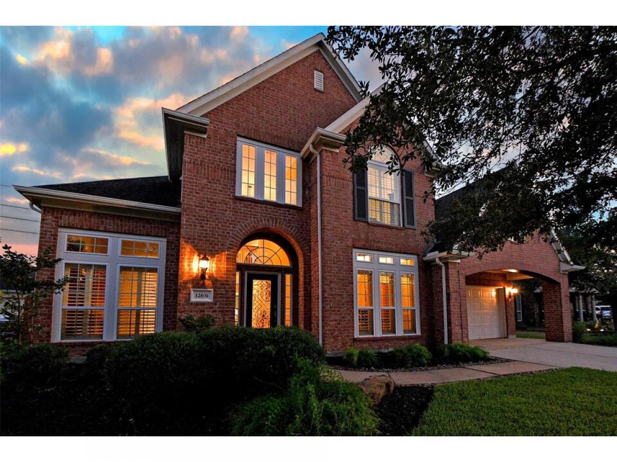Picture of Home For Sale in Tomball, Texas, United States
