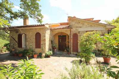 Villa For Sale in Castelnuovo Berardenga, Italy