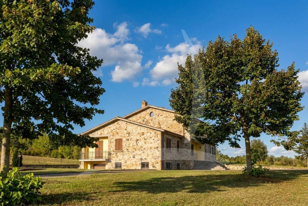 Picture of Home For Sale in Porano, Umbria, Italy