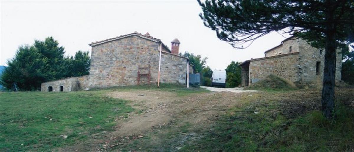 Picture of Home For Sale in Radicondoli, Tuscany, Italy