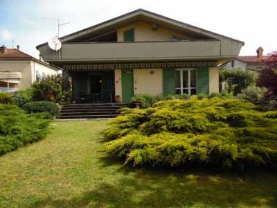 Villa For Sale in Aulla, Italy