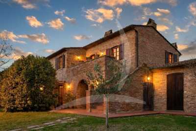 Home For Sale in Cortona, Italy