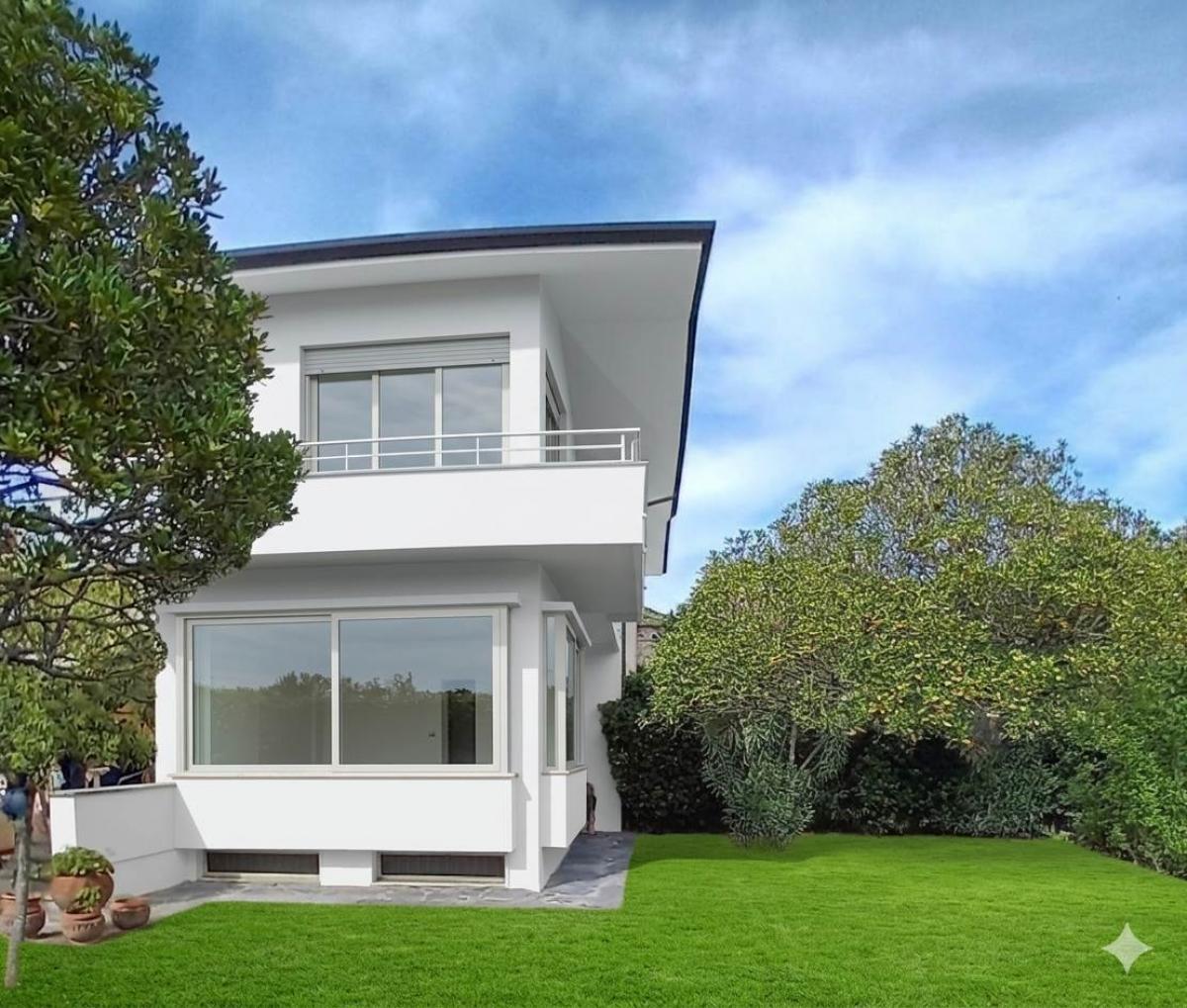 Picture of Home For Sale in Pietrasanta, Tuscany, Italy