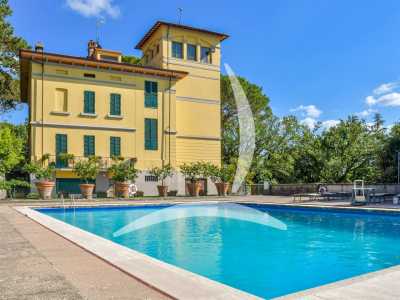 Villa For Sale in Arezzo, Italy