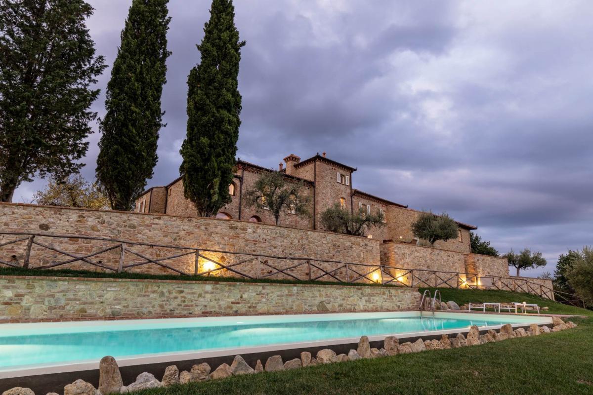 Picture of Apartment For Sale in San Gimignano, Tuscany, Italy