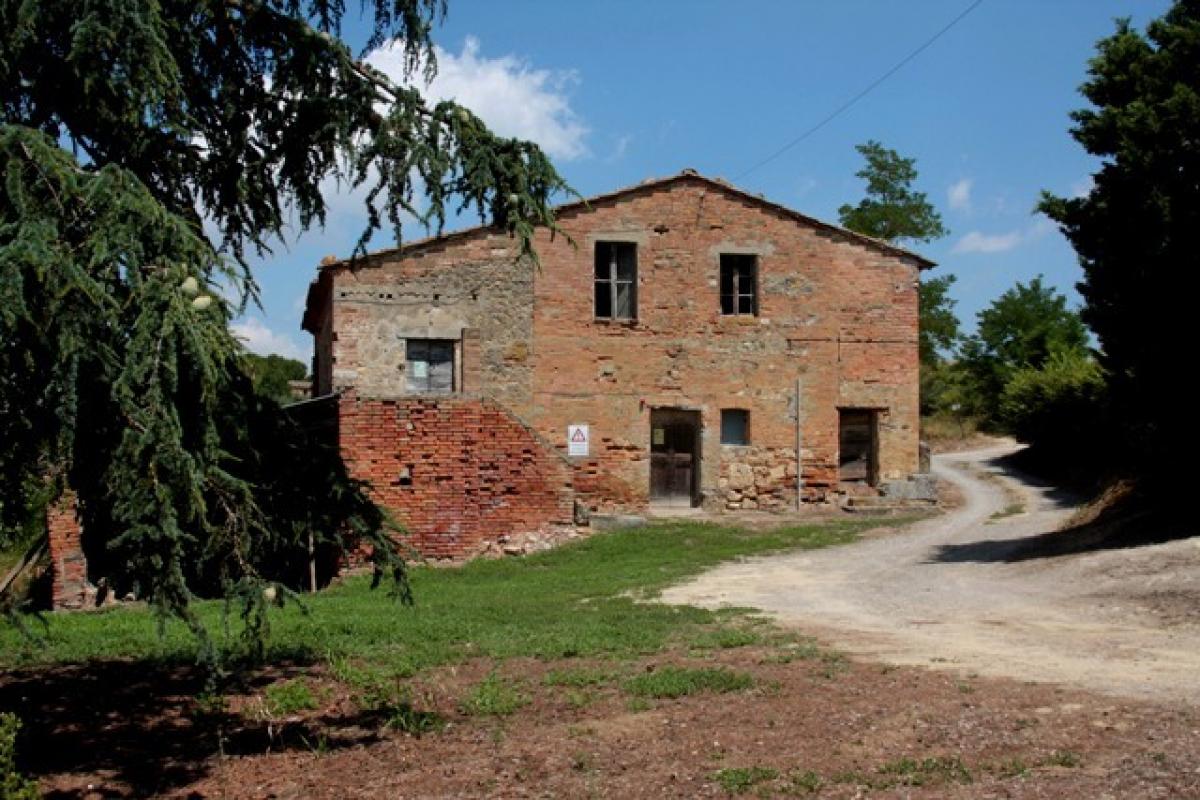 Picture of Home For Sale in Chiusi, Tuscany, Italy