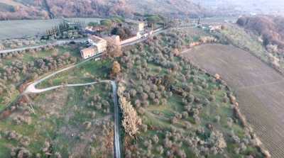 Home For Sale in Capannori, Italy