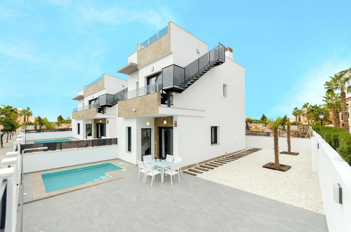 Picture of Villa For Sale in Torrevieja, Alicante, Spain