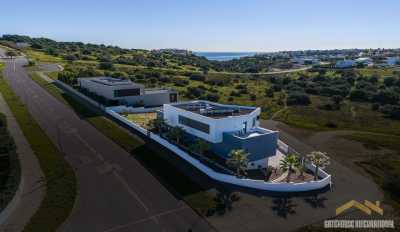 Villa For Sale in Lagos, Portugal